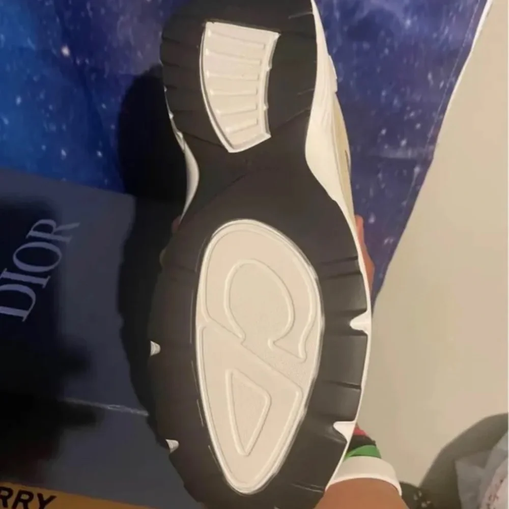 Dior b30 - Picture 2 of 3